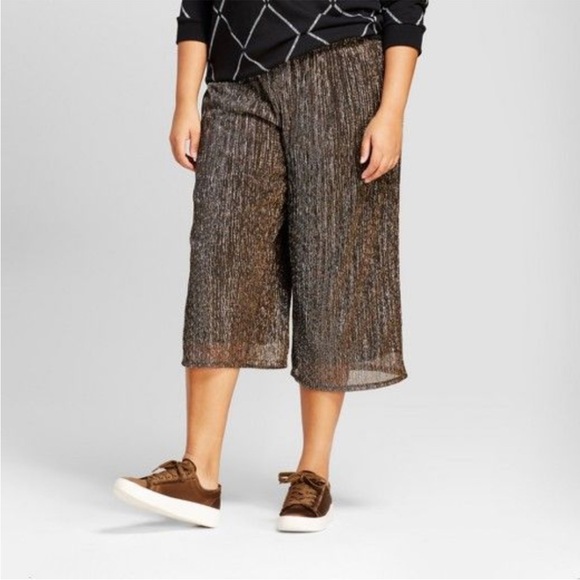 Ava & Viv Pants - NWT! Ava & Viv Metallic Gold Wide Leg Crop Pant